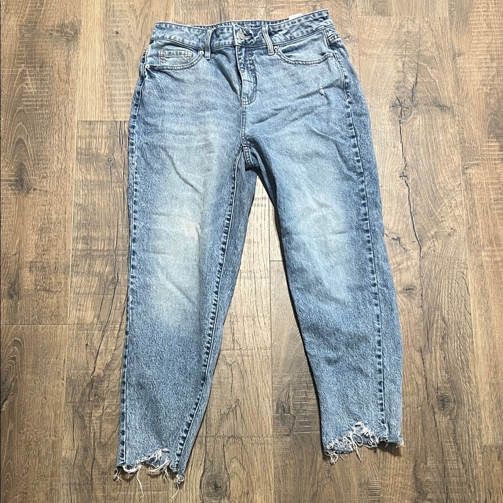Time and Tru Light Blue Distressed Ankle Jeans